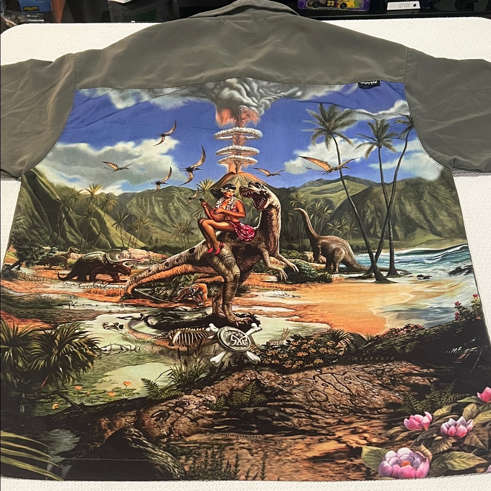 VINTAGE 2002 RIETVELD , dinosaurs era , BIG PRINT 
FREE YOUR MIND!! Button shirt